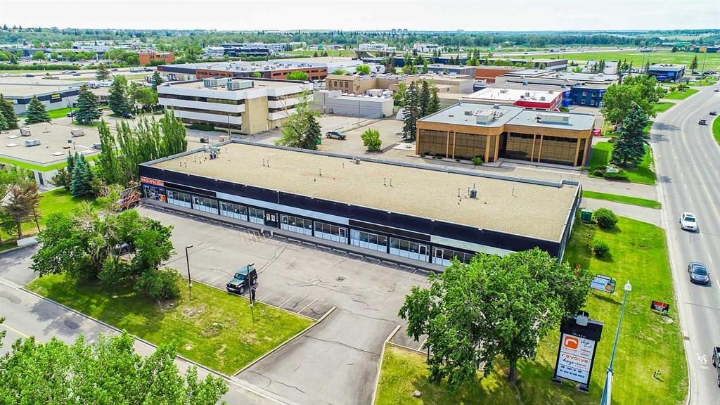 8 - 7070 11 Street Southeast, Calgary, AB
