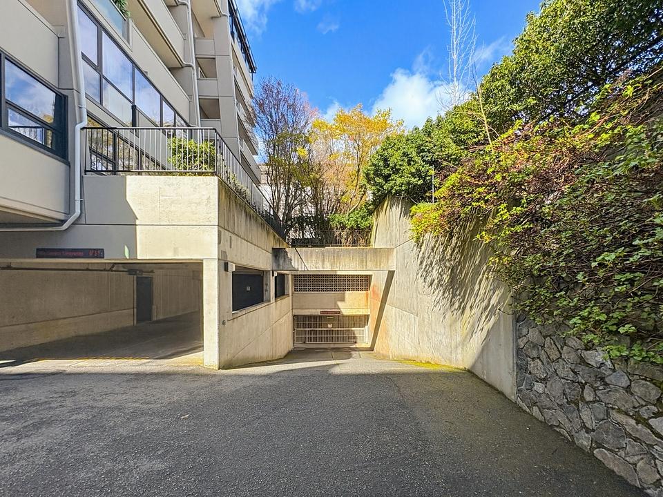 821 Burdett Avenue, Victoria, BC