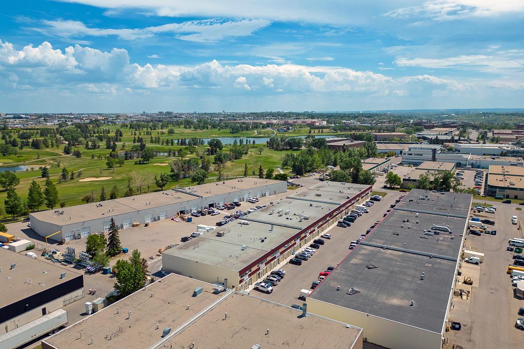 1 - 1420 40 Avenue Northeast, Calgary, AB