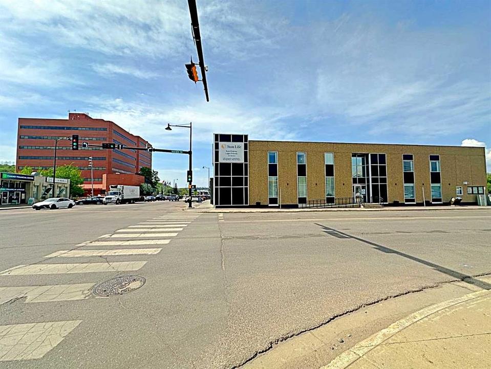 202 - 9902 Franklin Avenue, Fort McMurray, AB