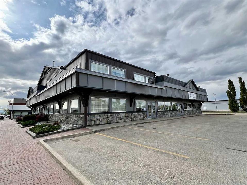105 - 9824 97 Avenue, Grande Prairie, AB