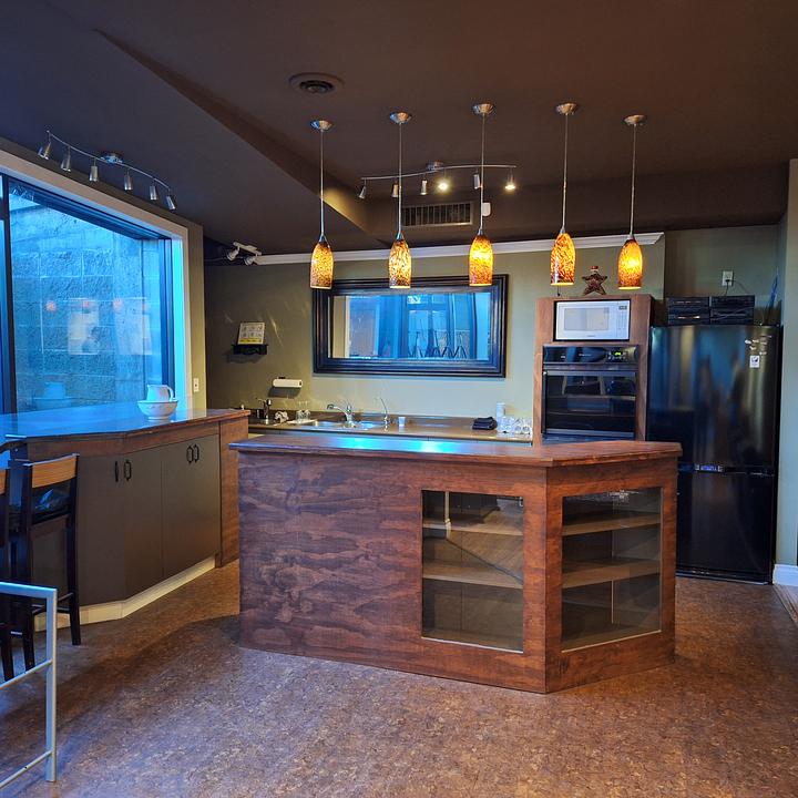 1 - 77 Victoria Crescent, Nanaimo, BC