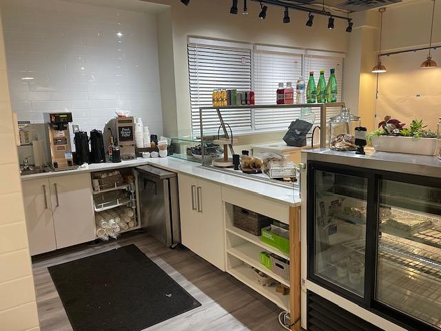 1426 West 8th Avenue, Vancouver, BC