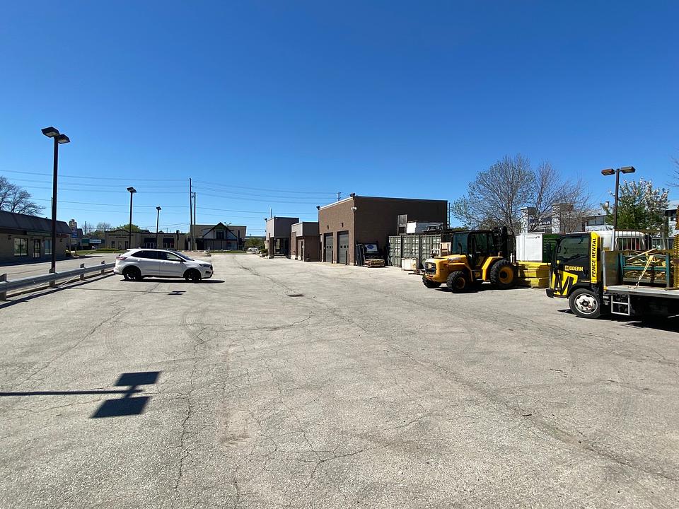 3416 Fairview Street, Burlington, ON