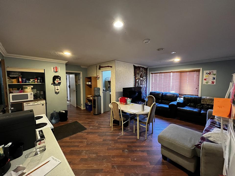 1001 Minto Street, Penhold, AB