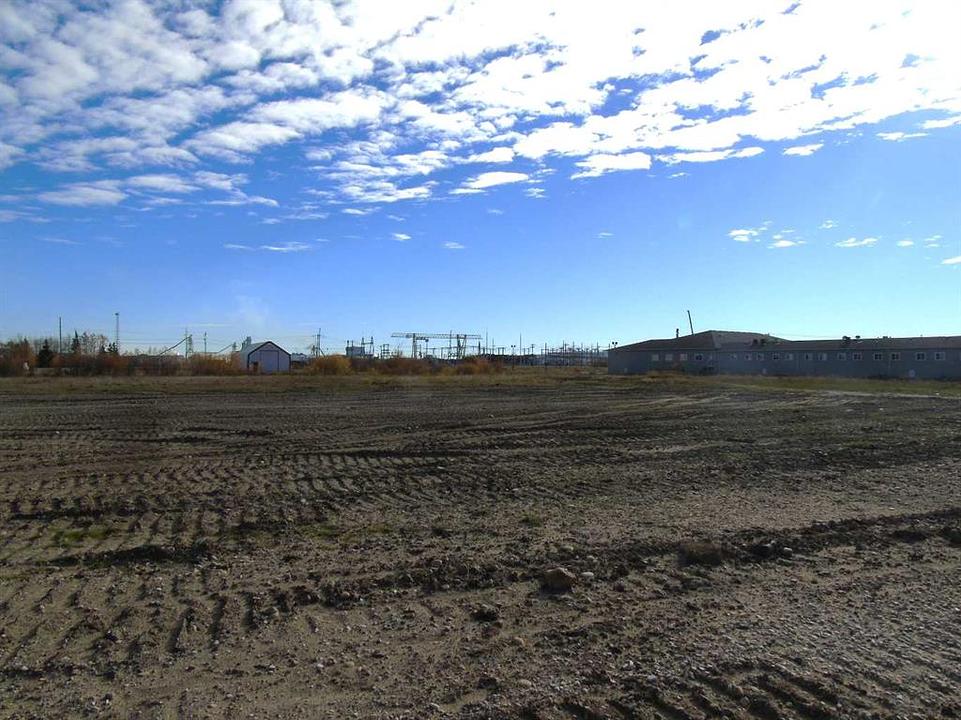 West Mitsue Ind Road, Slave Lake, AB