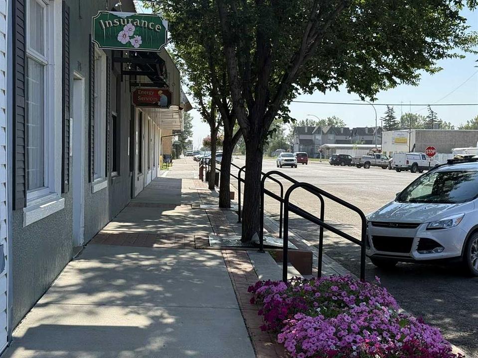 Lot 18 - 223 6 Street, Beiseker, AB