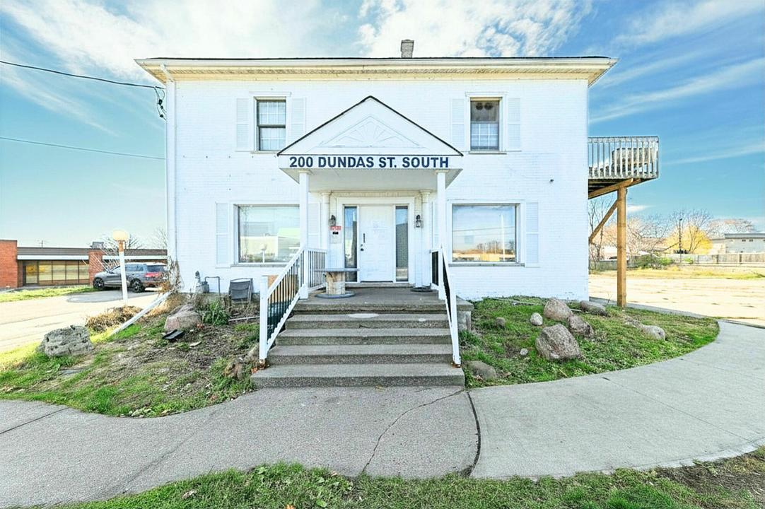 Unit 1 - 200 Dundas Street South, Cambridge, ON