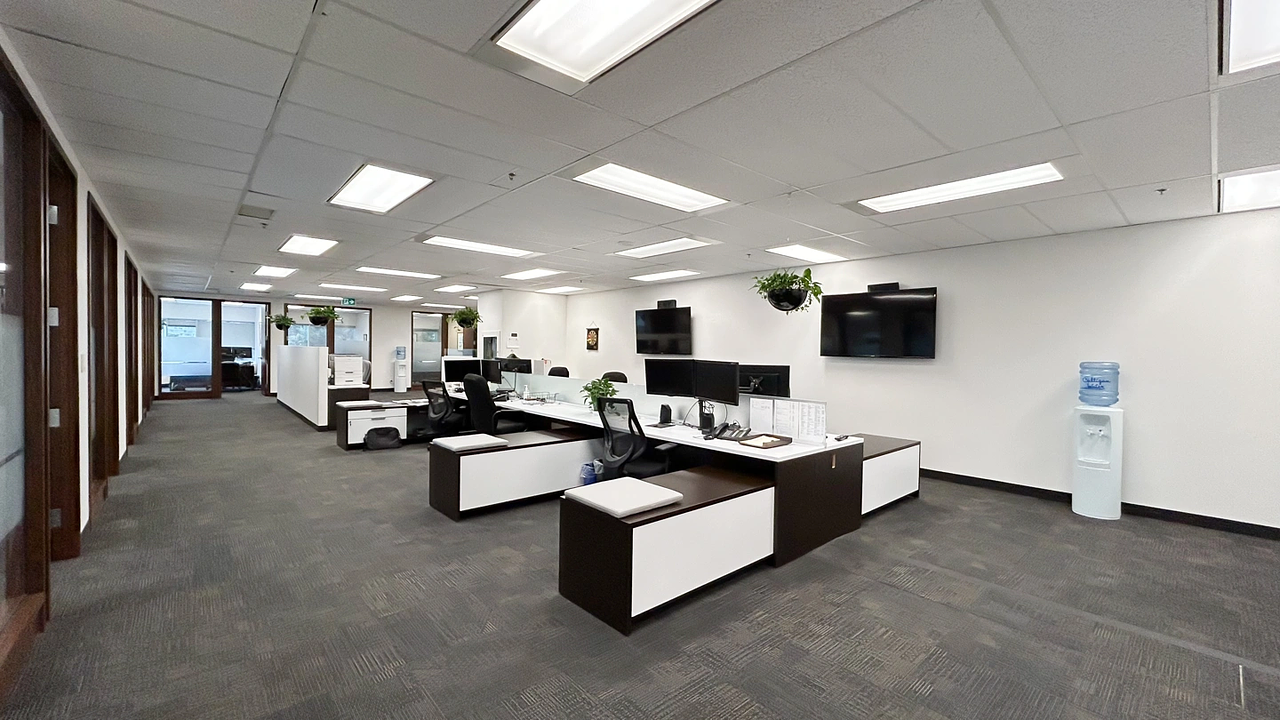 201 - 201 City Centre Drive, Mississauga, ON