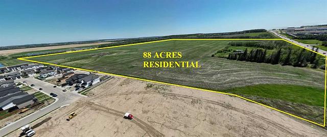 10 Iron Gate Boulevard, Sylvan Lake, AB