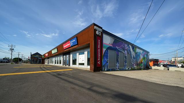 6103 Centre Street South, Calgary, AB
