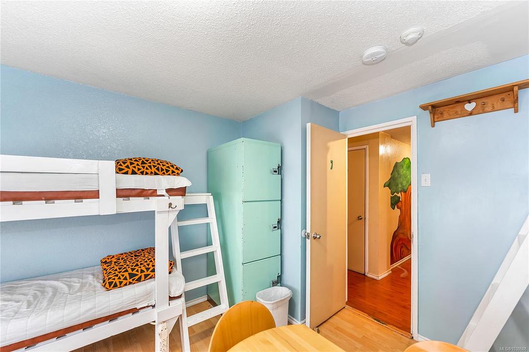 1608 Quadra Street, Victoria, BC