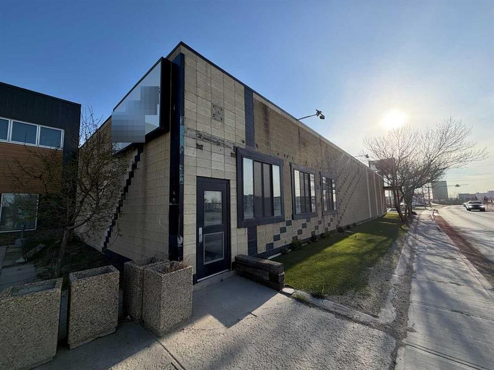 10508 100 Avenue, Grande Prairie, AB