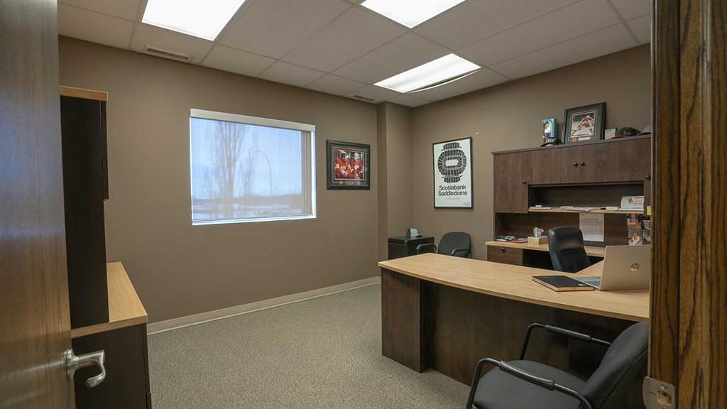 Clearmile Avenue, Red Deer County, AB