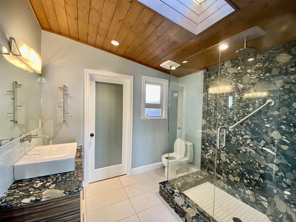 15491 Marine Drive, White Rock, BC