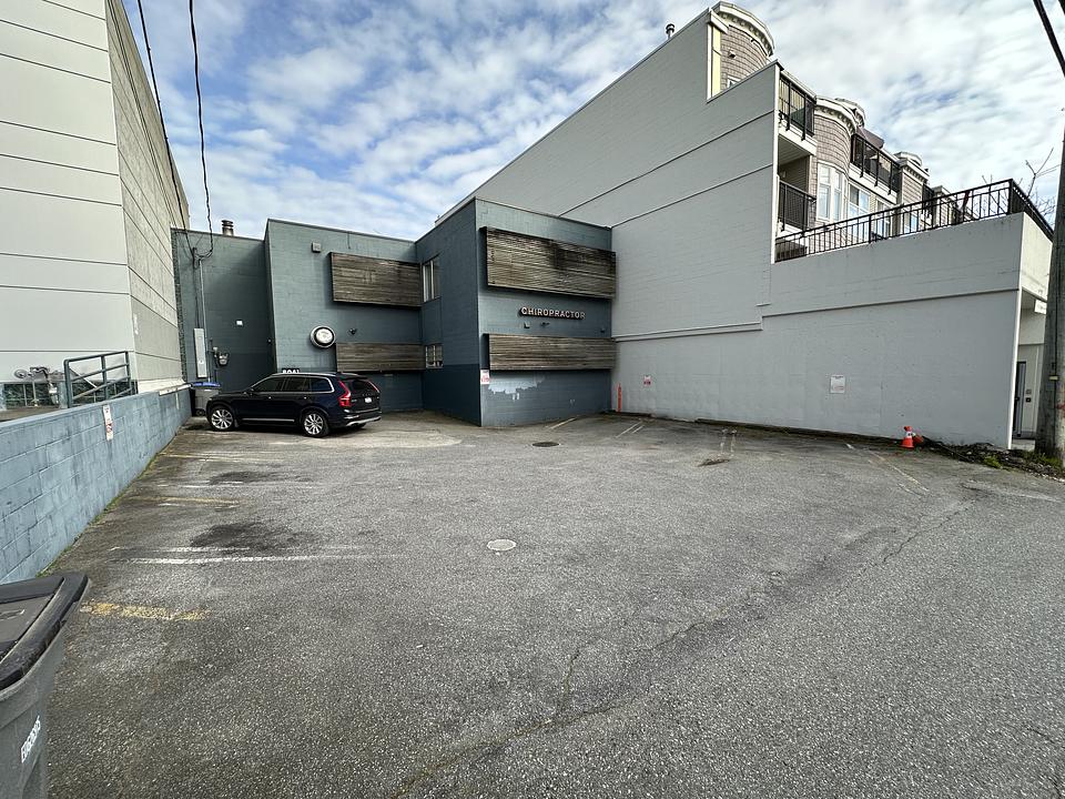 8041 Granville Street, Vancouver, BC
