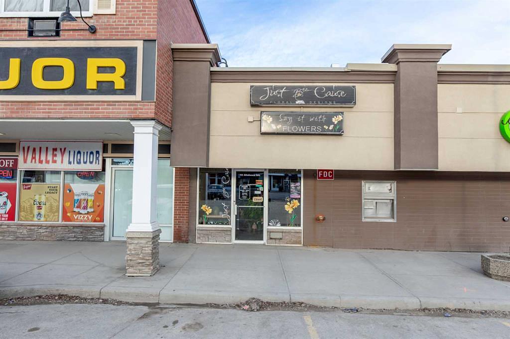 112 Athabasca Avenue, Hinton, AB