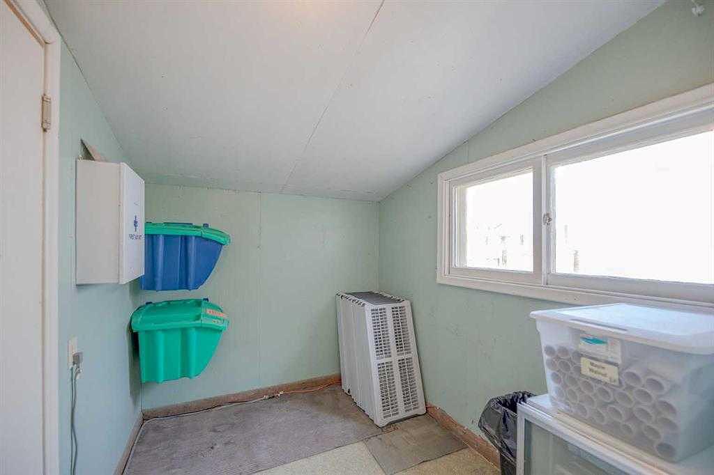 125 River Avenue, Cochrane, AB
