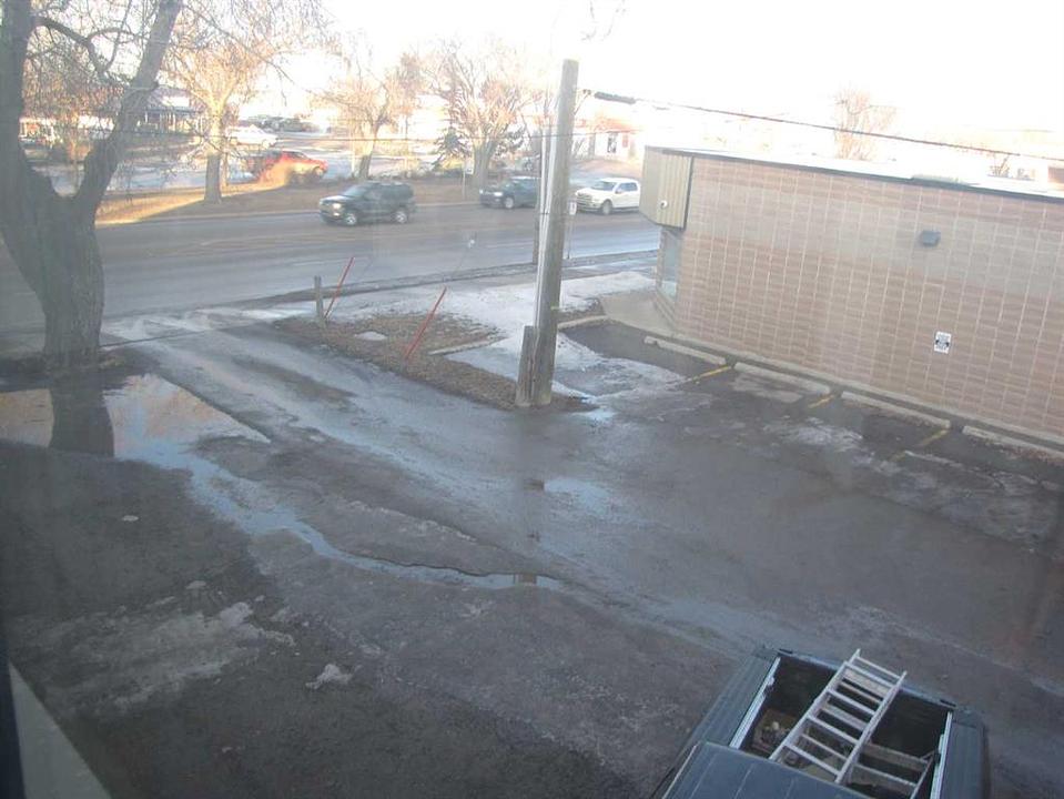 B - 4924 48 Avenue, Innisfail, AB