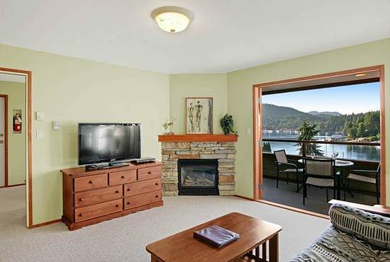 12695 Sunshine Coast Highway, Madeira Park, BC