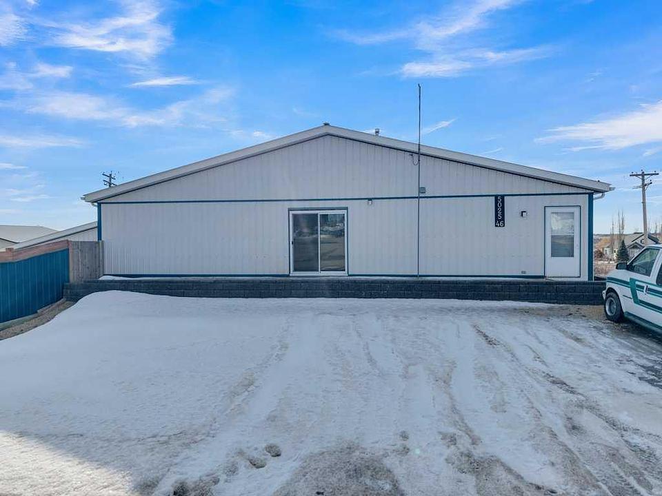 5025 46 Avenue, Rimbey, AB