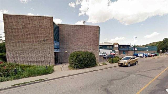 118 1 Avenue, Cochrane, AB