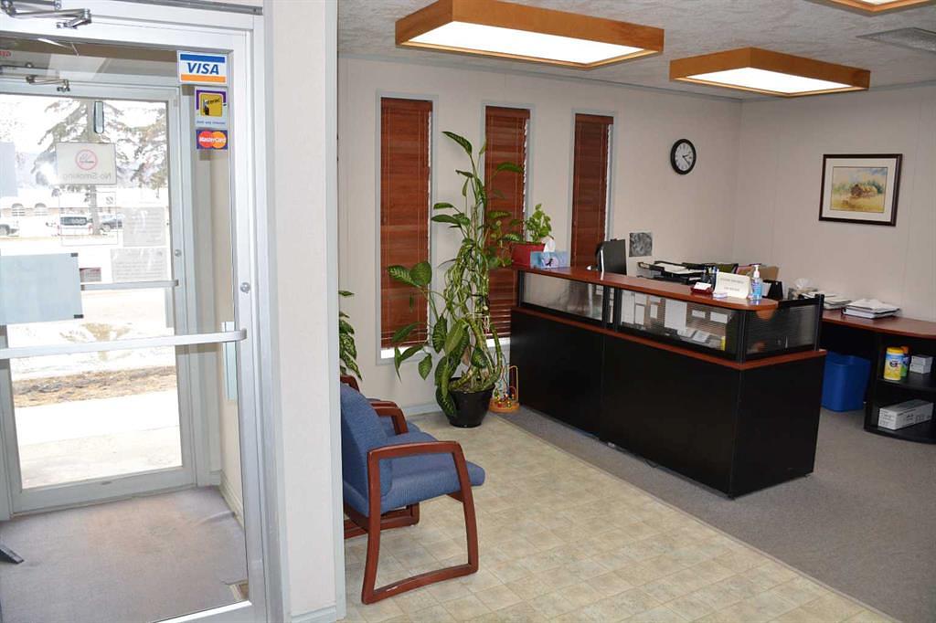 9910 97 Avenue, Peace River, AB