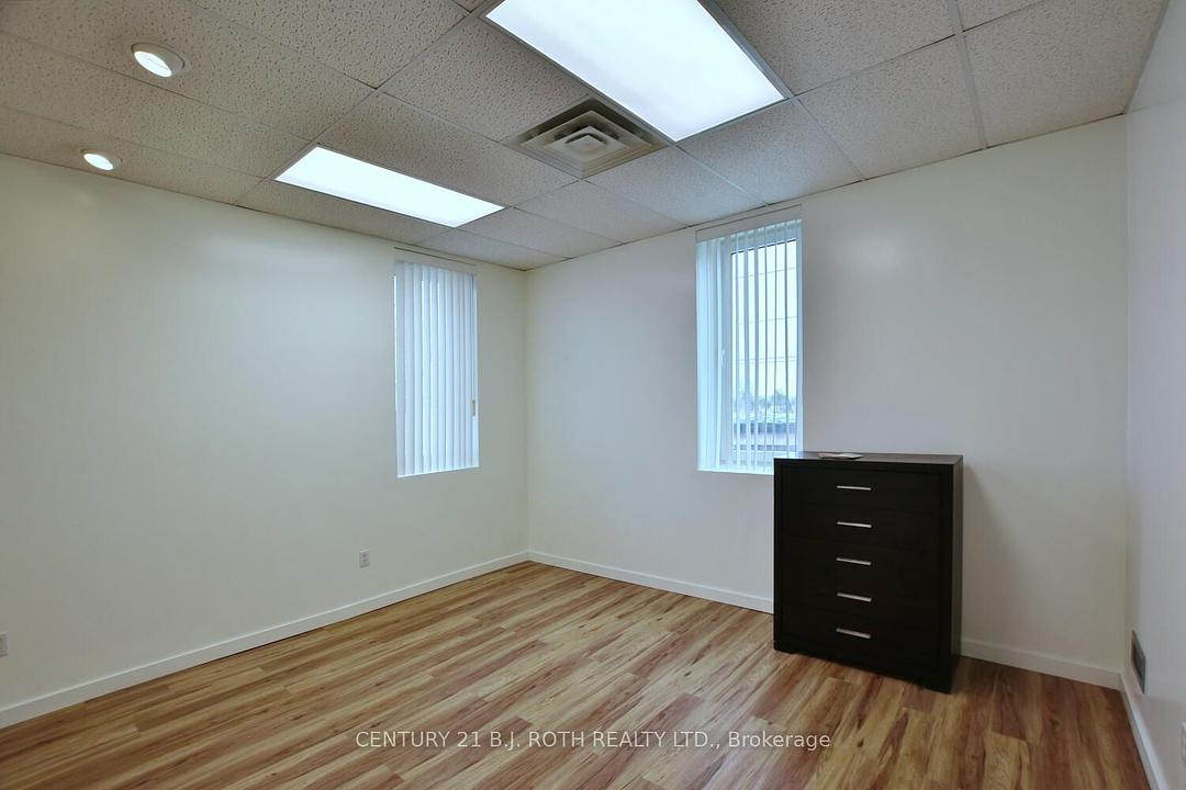 240 9th Avenue East, Owen Sound, ON