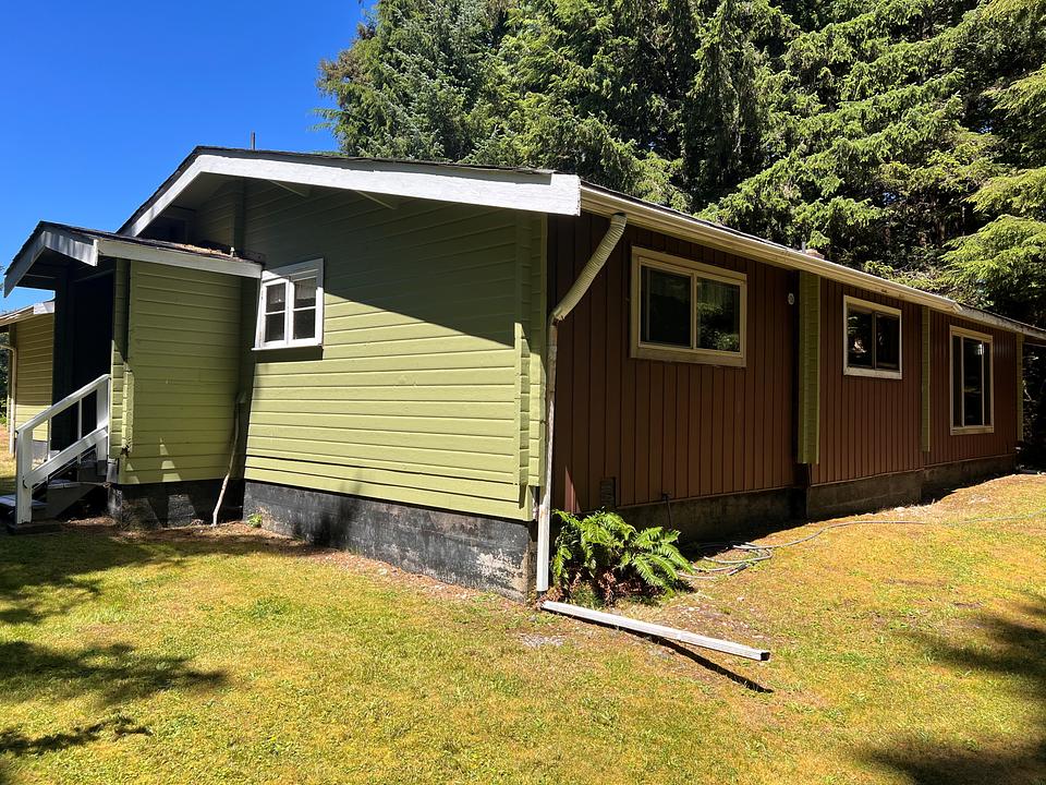 983 Peninsula Road, Ucluelet, BC