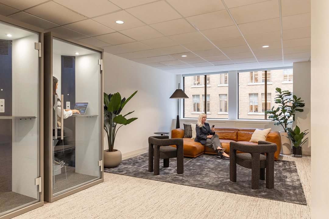 700 - 360 Bay Street, Toronto, ON