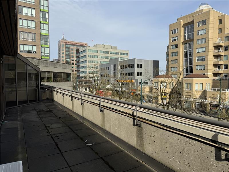 320 - 1212 West Broadway, Vancouver, BC