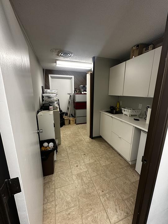 202 - 399 Mountain Hwy, North Vancouver, BC