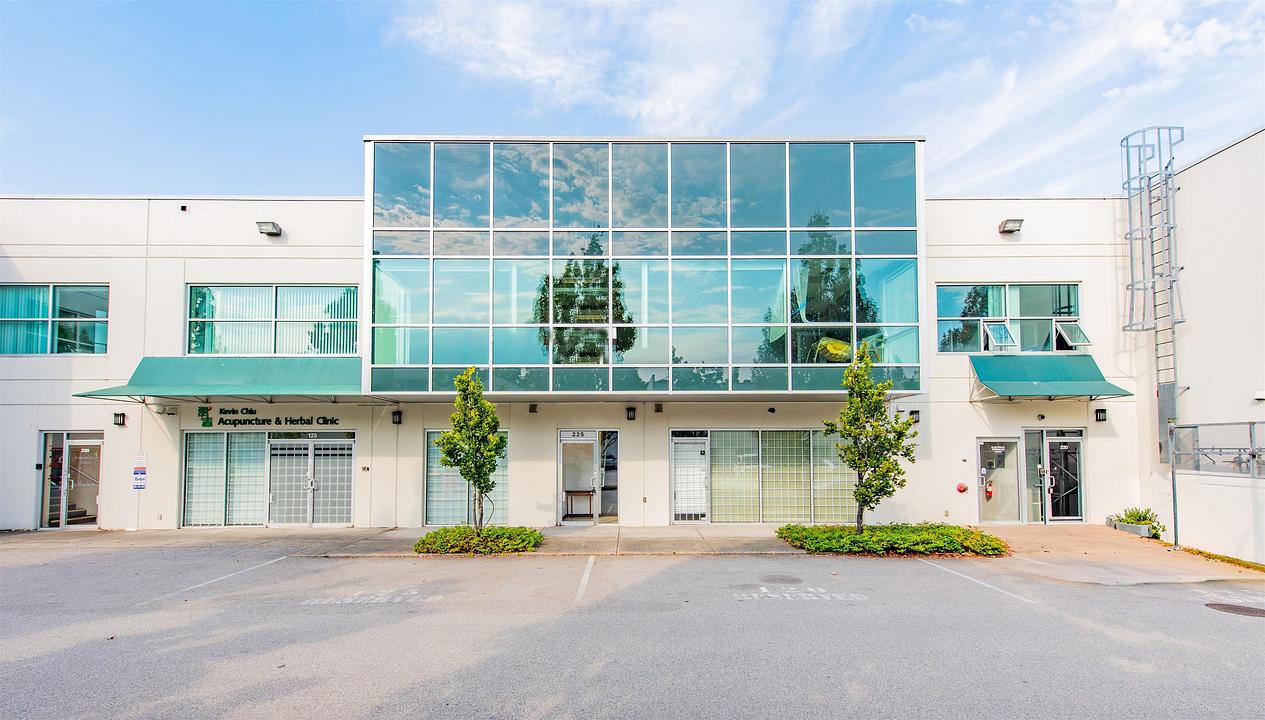 225 - 220-8600 Cambie Road, Richmond, BC