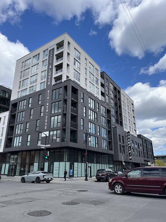 1703 Rue Sainte-Catherine Est, Montréal, QC