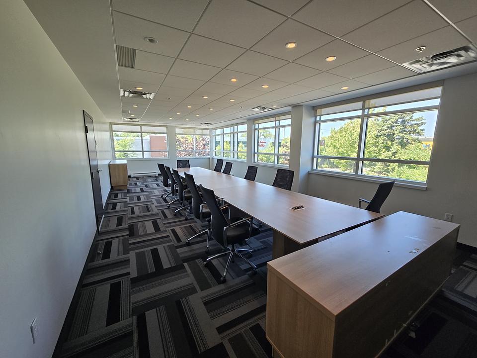 2695 Avenue Dollard, Montreal, QC