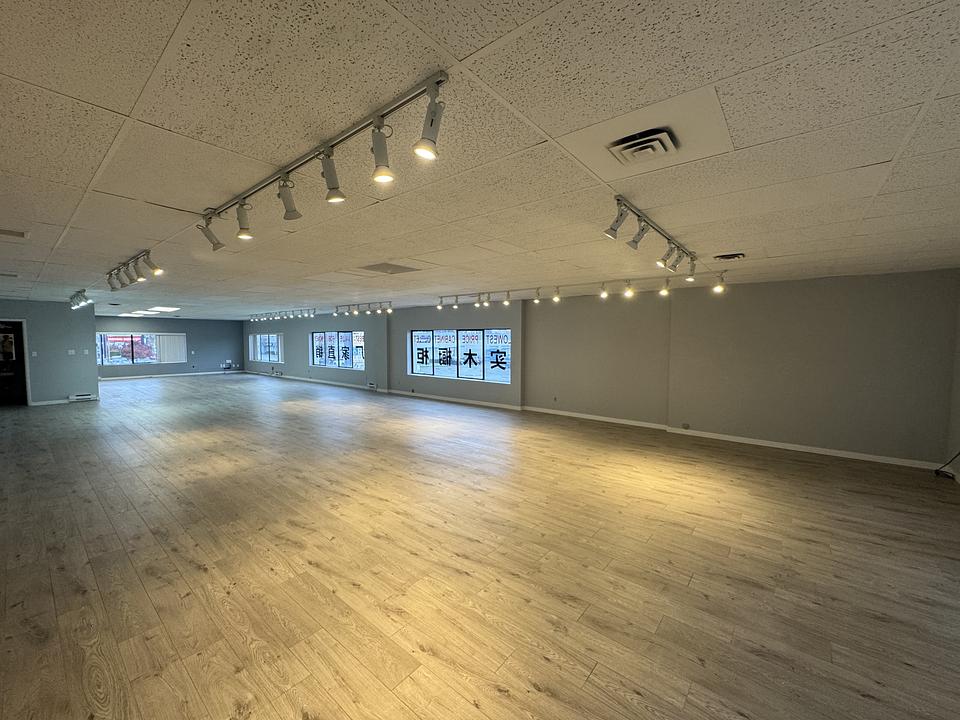 200 - 11031 Bridgeport Road, Richmond, BC