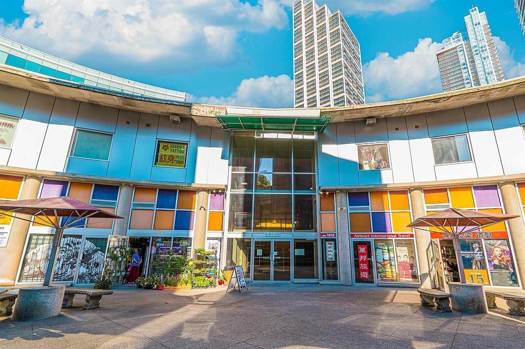 2820 - 4500 Kingsway, Burnaby, BC