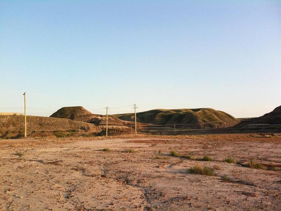 370 1 Street North, Drumheller, AB