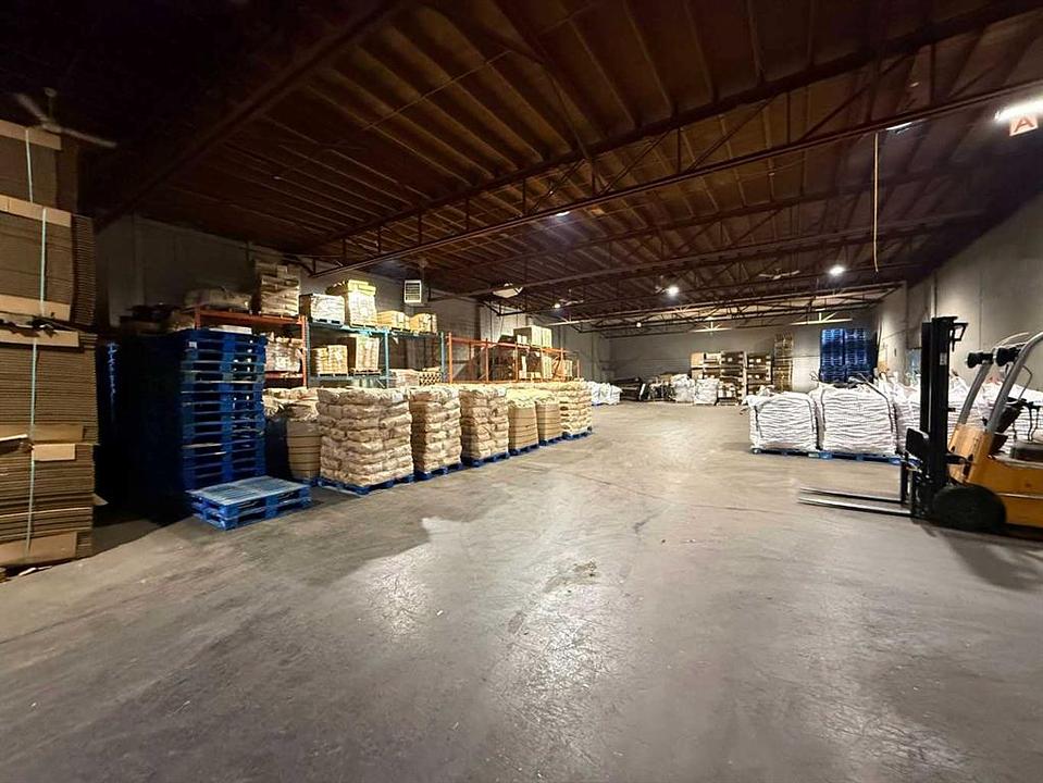 111 1 Street North, Vauxhall, AB