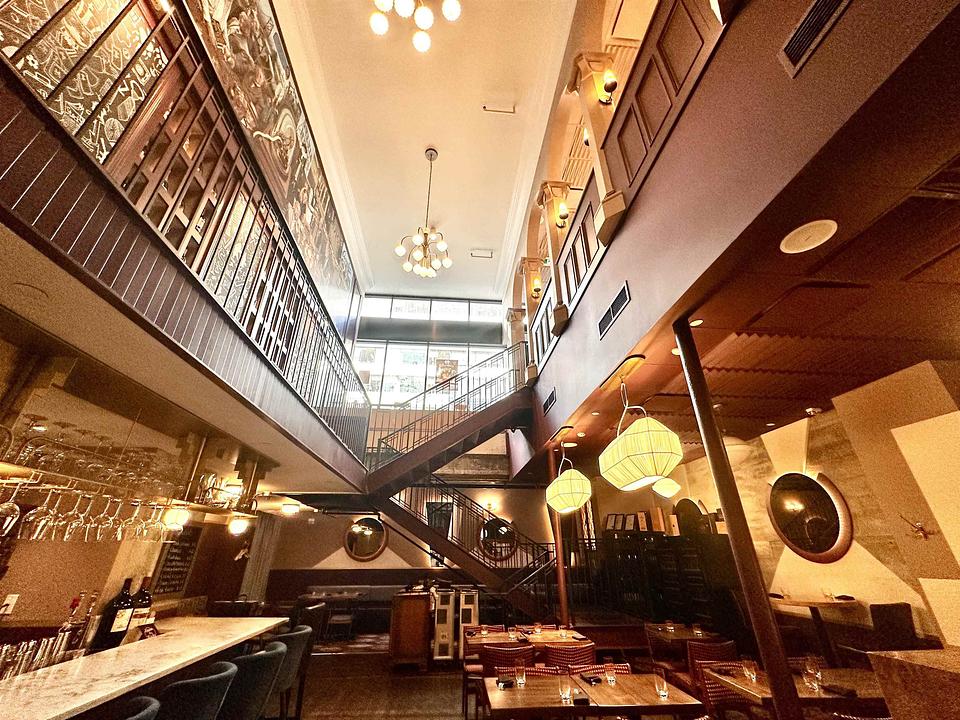 811 West Pender Street, Vancouver, BC