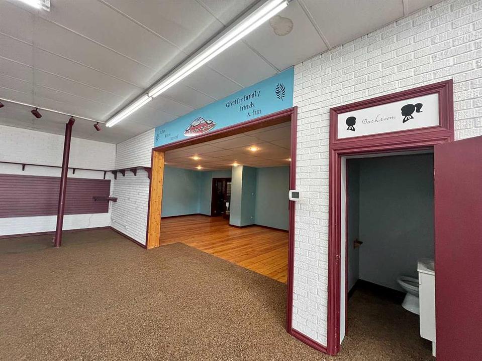 2 - 5804 50 Avenue, Red Deer, AB