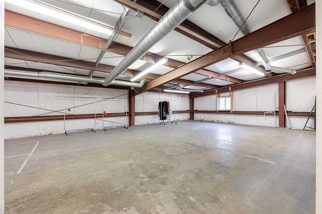 5402 44 Street, Lloydminster, AB