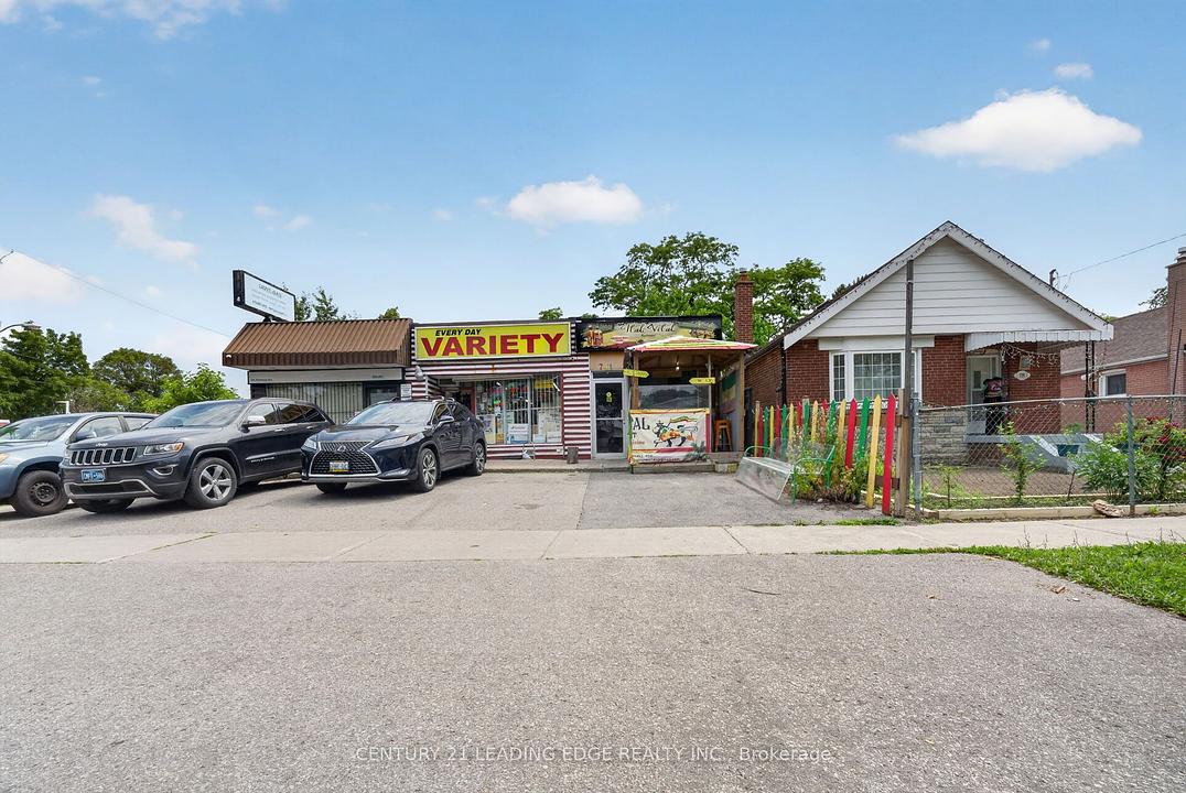 741 Pharmacy Avenue, Toronto, ON