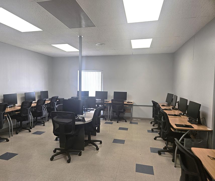303 8 Street East, Brooks, AB