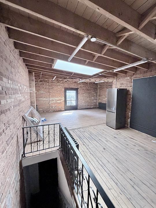 8 REAR - 531 Yonge St, Toronto, ON