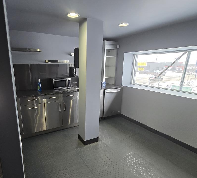 5715 Gateway Boulevard Northwest, Edmonton, AB
