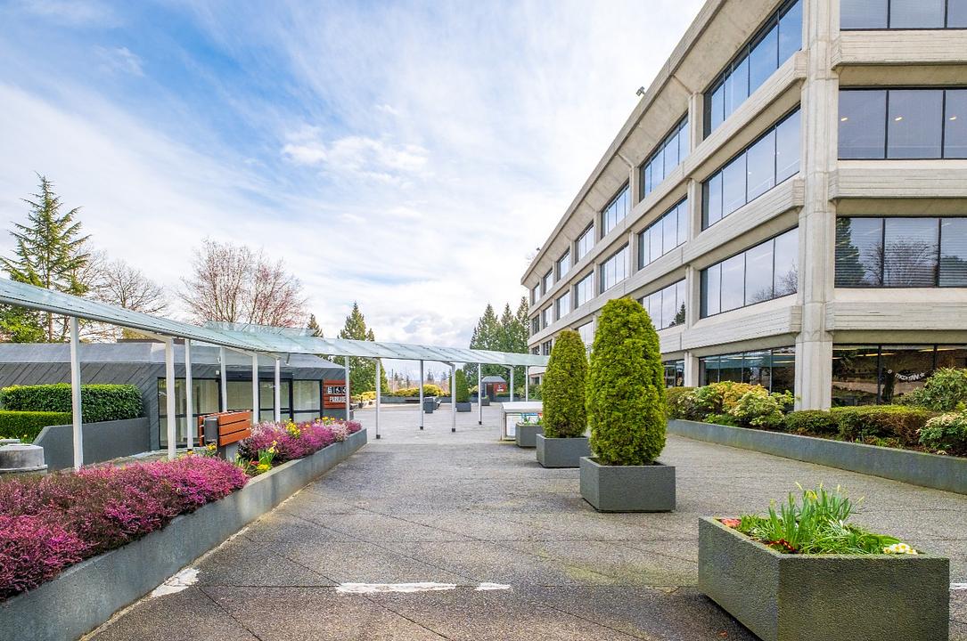 130 - 6450 Roberts St, Burnaby, BC