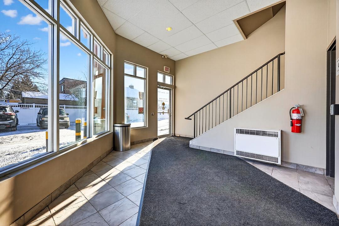 1910 20 Avenue Northwest, Calgary, AB