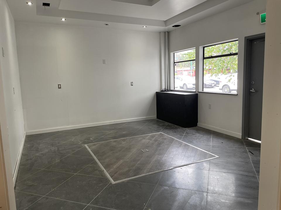 114 Pemberton Avenue, North Vancouver, BC