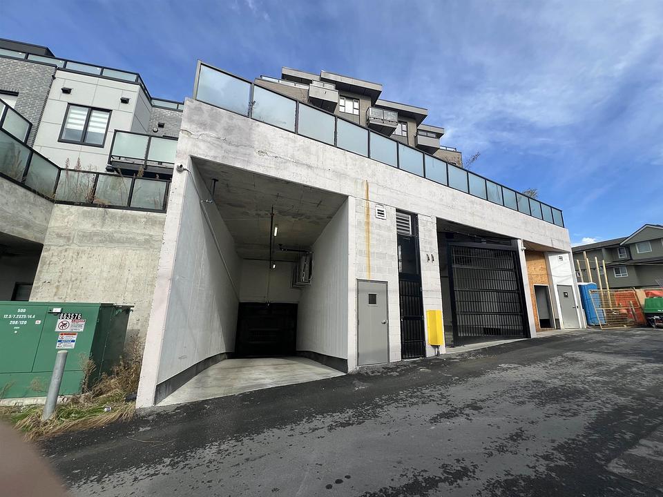 CRU 1-3 - 3068 Kingsway, Vancouver, BC